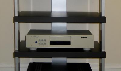 McCormack DNA-750 mono power amplifiers (650W) are a new and affordable solution for a musical powerhouse. Muse Electronics Erato II digital player remains one of the excellent source options